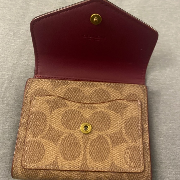 Wallet - Picture 3 of 5